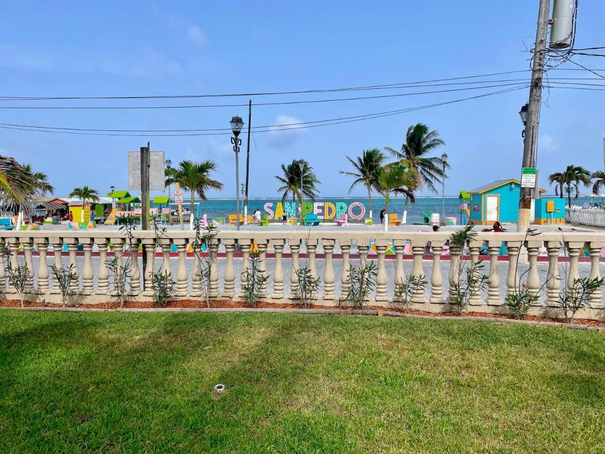 Parham Plaza Hotel San Pedro  Exterior photo